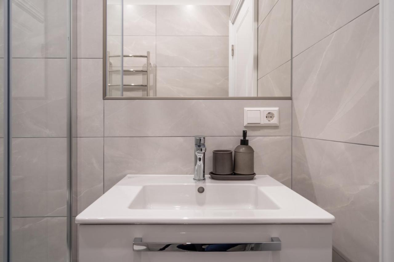 Lacplesa24 - Modern Studios In Riga City Center מראה חיצוני תמונה